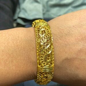 Gold* Bracelet🔥
